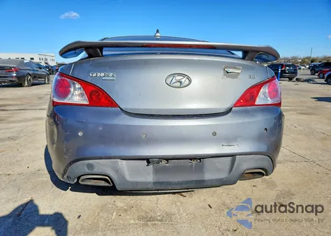 2011 Hyundai Genesis Coupe 3.8L z USA, uszkodzony, nr VIN KMHHU6KH9BU045474